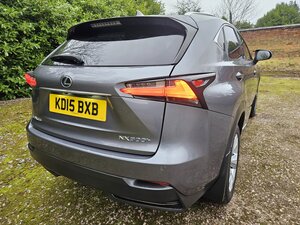 Lexus NX 2.5 300h Premier 5dr