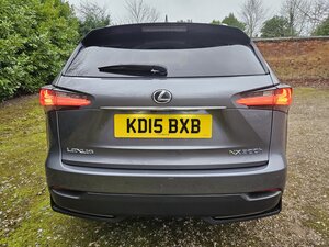 Lexus NX 2.5 300h Premier 5dr