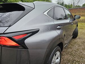 Lexus NX 2.5 300h Premier 5dr