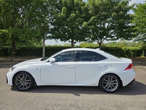 Lexus IS 2.5 Is 300h F Sport Cvt 4dr