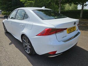 Lexus IS 2.5 Is 300h F Sport Cvt 4dr