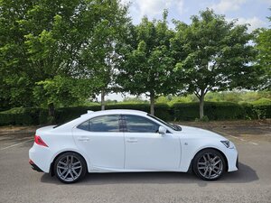 Lexus IS 2.5 Is 300h F Sport Cvt 4dr