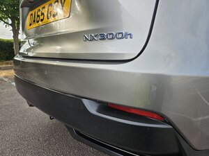 Lexus NX 2.5 Nx 300h Luxury Cvt 5dr