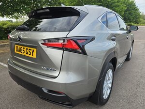 Lexus NX 2.5 Nx 300h Luxury Cvt 5dr