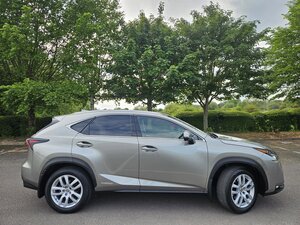 Lexus NX 2.5 Nx 300h Luxury Cvt 5dr