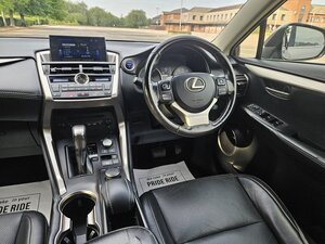 Lexus NX 2.5 Nx 300h Luxury Cvt 5dr