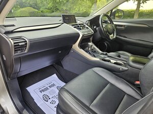 Lexus NX 2.5 Nx 300h Luxury Cvt 5dr