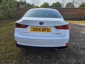 Lexus IS 2.5 Is 300h F Sport Cvt 4dr