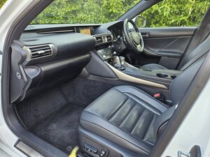 Lexus IS 2.5 Is 300h F Sport Cvt 4dr