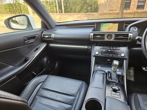 Lexus IS 2.5 Is 300h F Sport Cvt 4dr