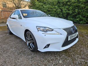 Lexus IS 2.5 Is 300h F Sport Cvt 4dr