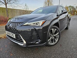 Lexus UX 2.0 250h 5dr