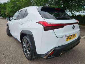 Lexus UX 2.0 250H F Sport E-CVT EURO 6 (s/s) 5dr