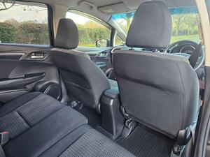 Honda Fit HYBRID AUTOMATIC- SE NAVIGATION