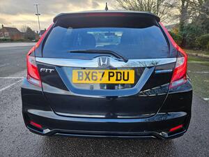 Honda Fit HYBRID AUTOMATIC- SE NAVIGATION