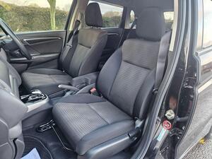 Honda Fit HYBRID AUTOMATIC- SE NAVIGATION