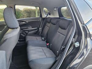 Honda Fit HYBRID AUTOMATIC- SE NAVIGATION