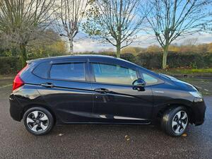 Honda Fit HYBRID AUTOMATIC- SE NAVIGATION