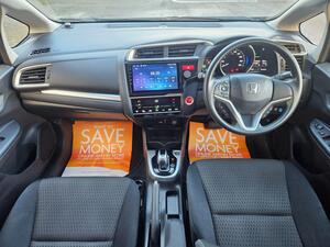 Honda Fit HYBRID AUTOMATIC- SE NAVIGATION