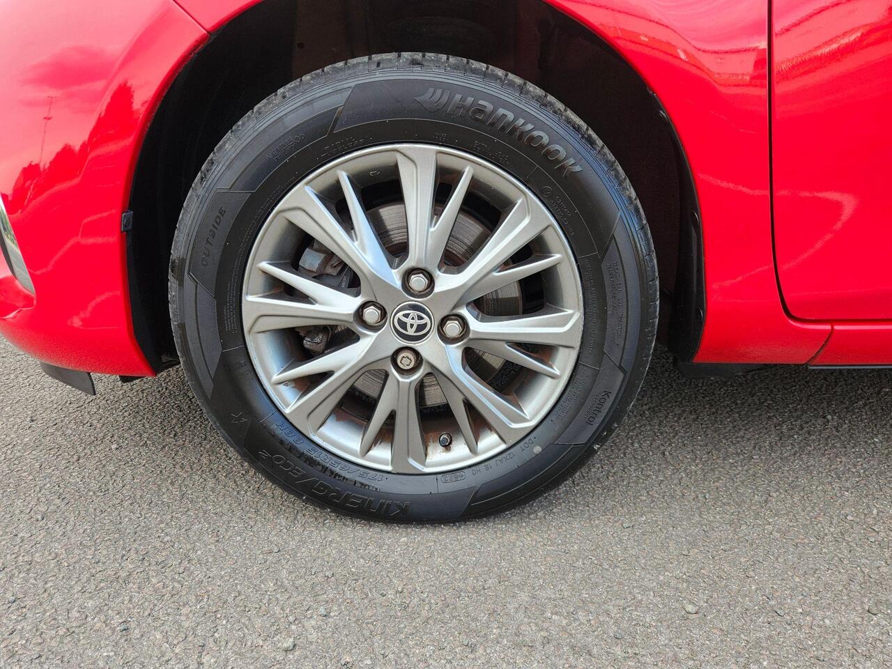 Toyota Yaris 1.5 VVT-i Icon Euro 6 5dr