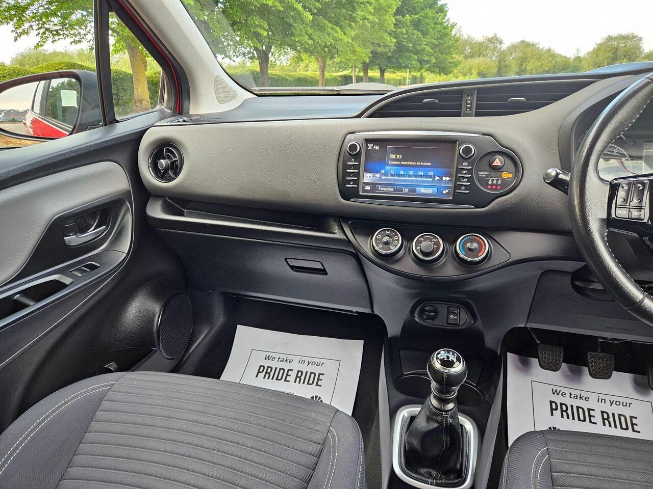 Toyota Yaris 1.5 VVT-i Icon Euro 6 5dr