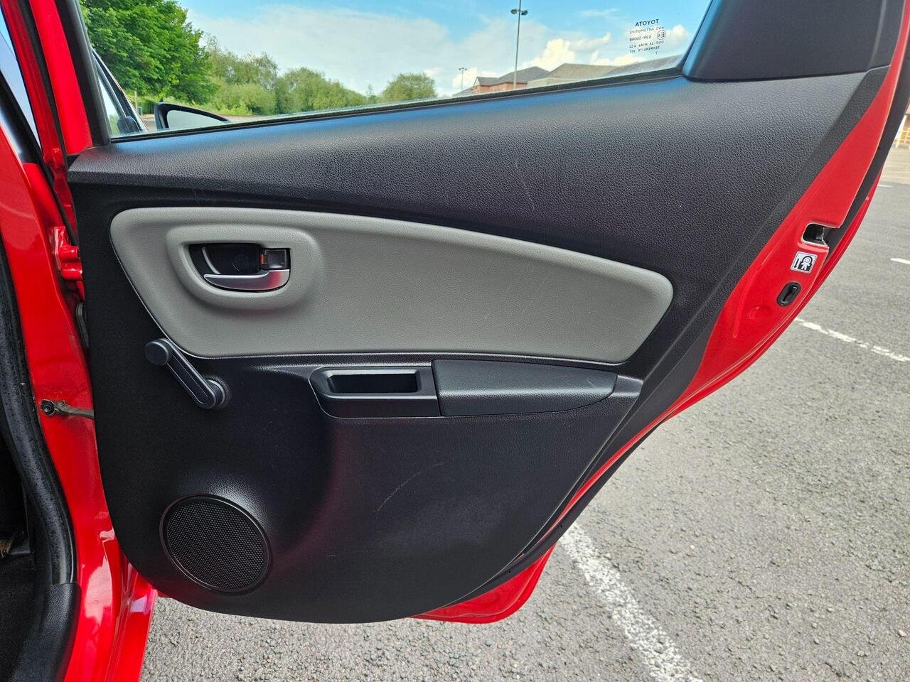 Toyota Yaris 1.5 VVT-i Icon Euro 6 5dr