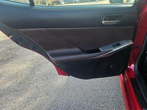 Lexus IS 2.5 300H Premier Saloon 4dr Petrol Hybrid E-CVT EURO 6 (s/s) (223 PS)