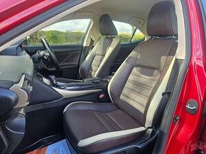 Lexus IS 2.5 300H Premier Saloon 4dr Petrol Hybrid E-CVT EURO 6 (s/s) (223 PS)