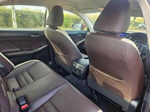 Lexus IS 2.5 300H Premier Saloon 4dr Petrol Hybrid E-CVT EURO 6 (s/s) (223 PS)