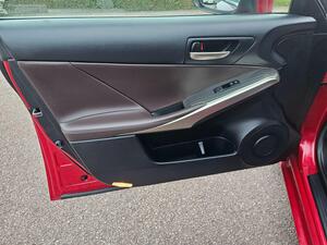 Lexus IS 2.5 300H Premier Saloon 4dr Petrol Hybrid E-CVT EURO 6 (s/s) (223 PS)