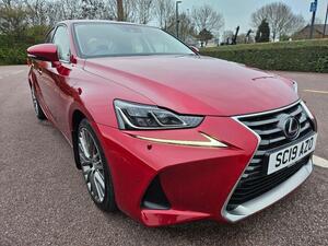 Lexus IS 2.5 300H Premier Saloon 4dr Petrol Hybrid E-CVT EURO 6 (s/s) (223 PS)