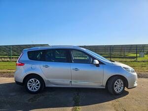 Renault Grand Scenic 1.5 DCI Dynamique NAV EURO 6 (s/s) 5dr