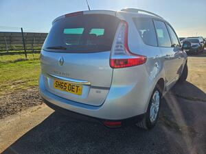 Renault Grand Scenic 1.5 DCI Dynamique NAV EURO 6 (s/s) 5dr