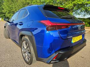 Lexus UX 2.0 250H F Sport E-CVT EURO 6 (s/s) 5dr