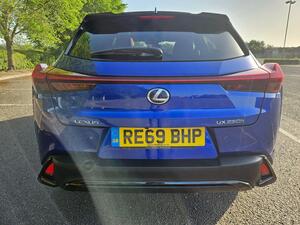Lexus UX 2.0 250H F Sport E-CVT EURO 6 (s/s) 5dr