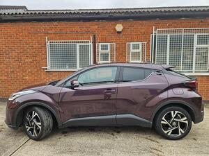 Toyota C-HR 1.8 VVT-h GPF Design SUV 5dr Petrol Hybrid CVT EURO 6 (s/s) (122 PS)