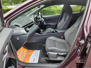 Toyota C-HR 1.8 VVT-h GPF Design SUV 5dr Petrol Hybrid CVT EURO 6 (s/s) (122 PS)