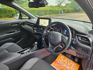 Toyota C-HR 1.8 VVT-h GPF Design SUV 5dr Petrol Hybrid CVT EURO 6 (s/s) (122 PS)