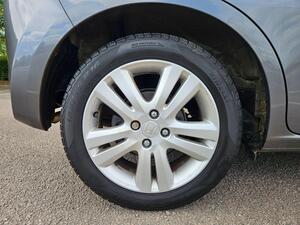 Honda Jazz 1.4 i-VTEC EXL EURO 5 5dr