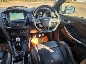 Ford Focus 2.0T EcoBoost ST-3 EURO 6 (s/s) 5dr