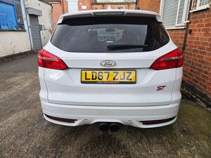 Ford Focus 2.0T EcoBoost ST-3 EURO 6 (s/s) 5dr