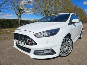 Ford Focus 2.0T EcoBoost ST-3 EURO 6 (s/s) 5dr