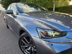 Lexus IS 2.5 300h F Sport E-CVT Euro 6 (s/s) 4dr
