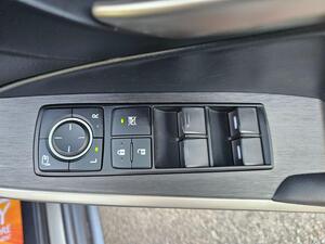 Lexus IS 2.5 300h F Sport E-CVT Euro 6 (s/s) 4dr