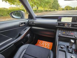 Lexus IS 2.5 300h F Sport E-CVT Euro 6 (s/s) 4dr