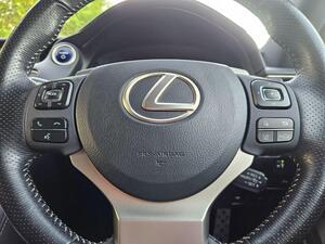 Lexus IS 2.5 300h F Sport E-CVT Euro 6 (s/s) 4dr