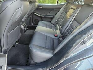 Lexus IS 2.5 300h F Sport E-CVT Euro 6 (s/s) 4dr