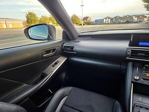 Lexus IS 2.5 300h F Sport E-CVT Euro 6 (s/s) 4dr