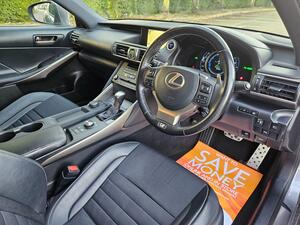 Lexus IS 2.5 300h F Sport E-CVT Euro 6 (s/s) 4dr