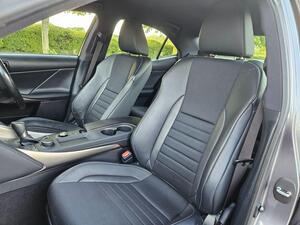 Lexus IS 2.5 300h F Sport E-CVT Euro 6 (s/s) 4dr